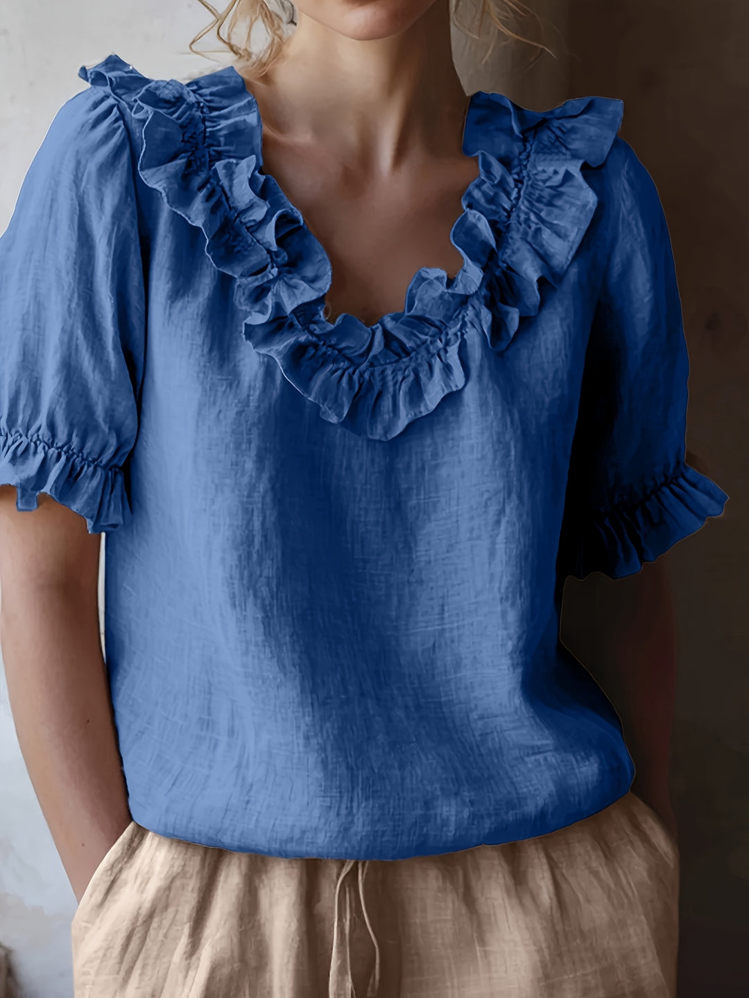 Amy – Spring/Summer Ruffle Crew Neck Shirt