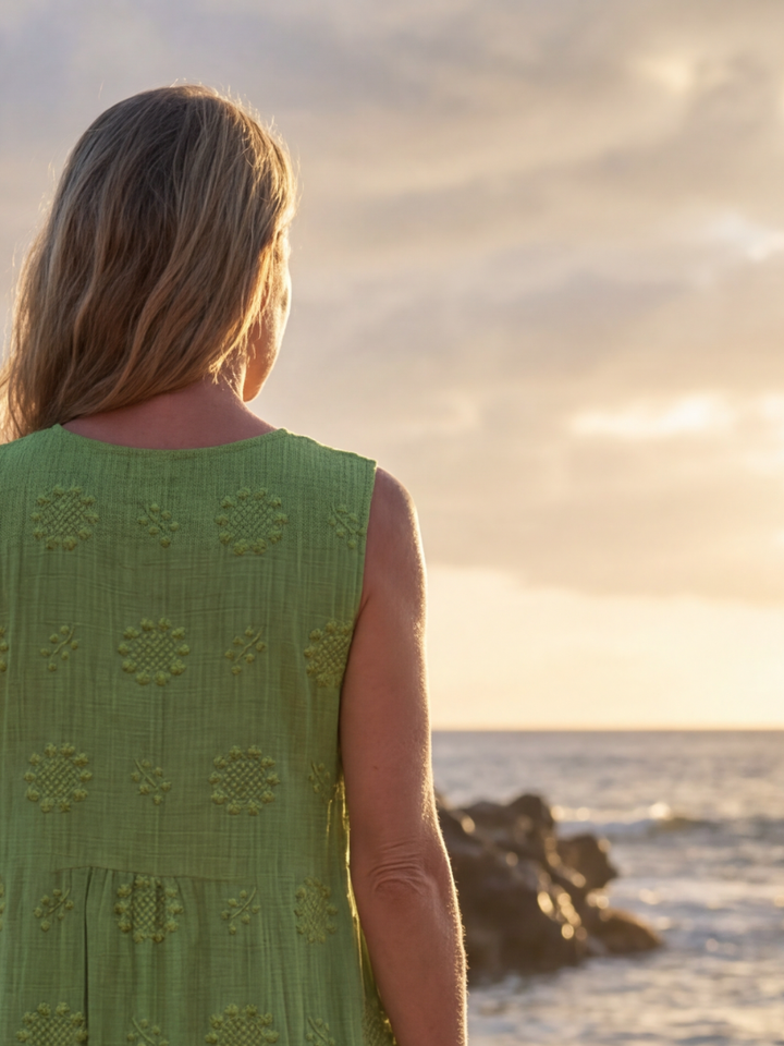 Laura – Relaxed Midi Dress