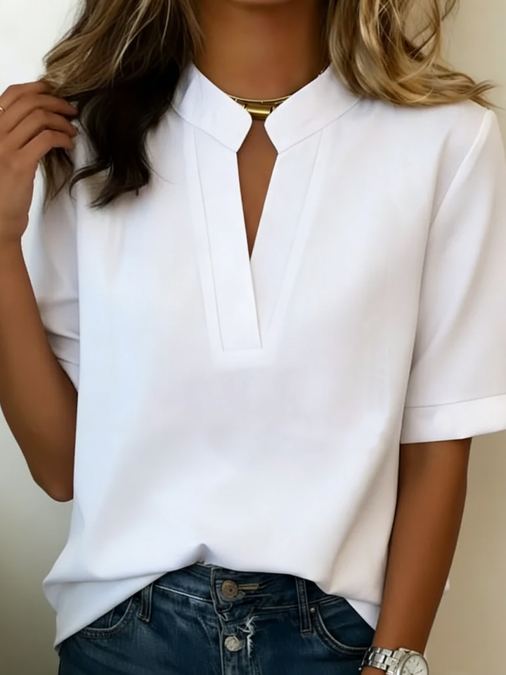 Ashley – Elegant Refined Blouse