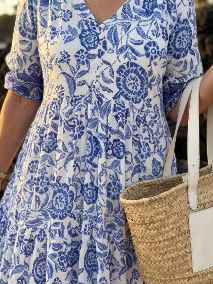 Janet – Soft Floral Midi Robe