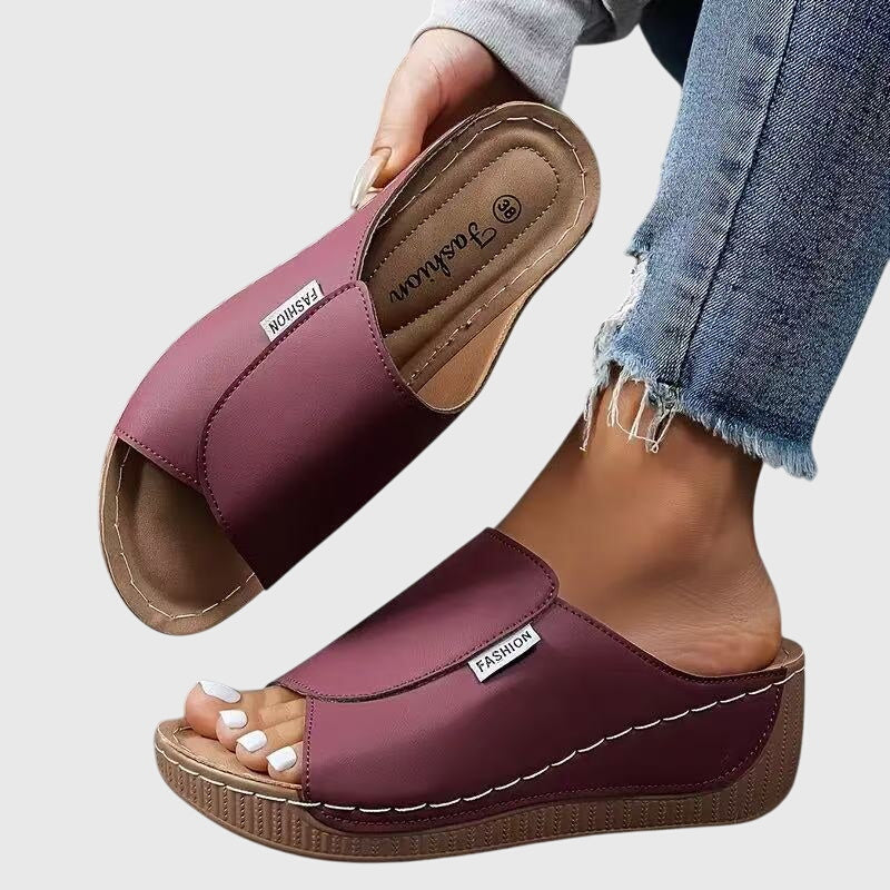 Chloe – Classic Comfort Walking Sandals