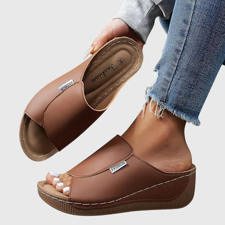 Chloe – Classic Comfort Walking Sandals