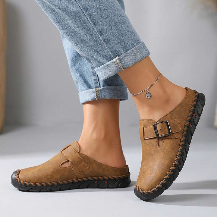 Brenda – Buckle Clogs