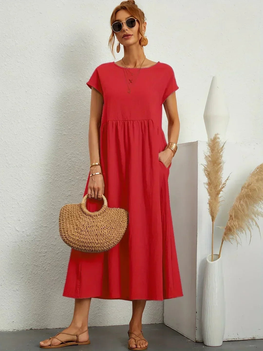 Ruth – Elegant Midi Fluid Dress