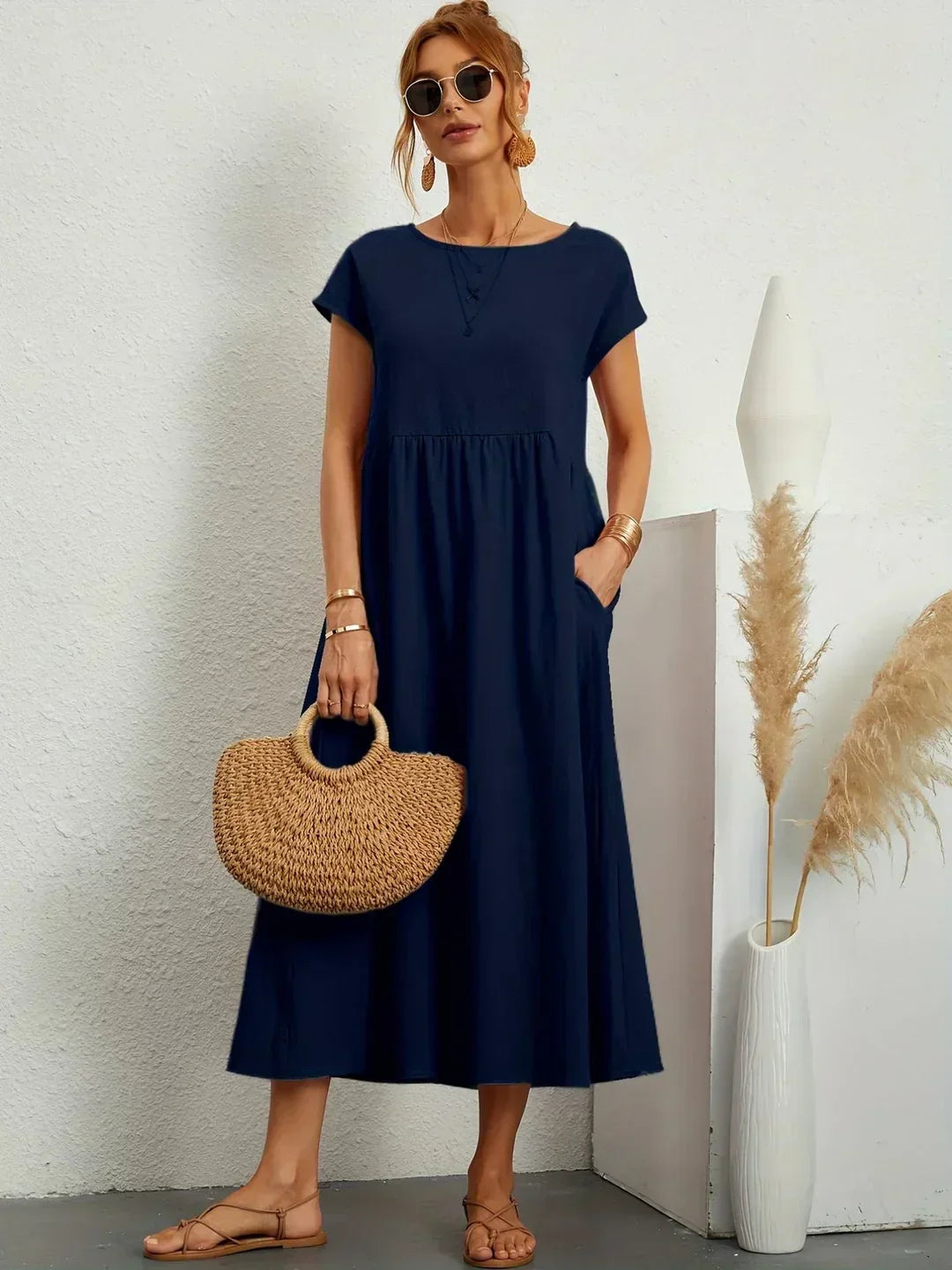 Ruth – Elegant Midi Fluid Dress