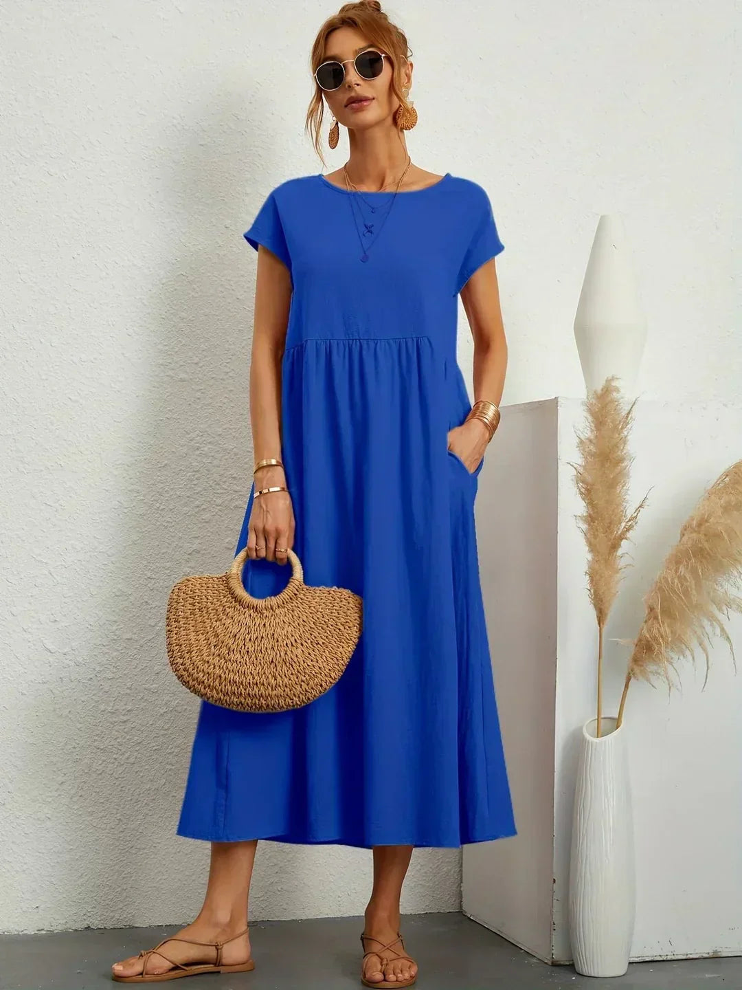 Ruth – Elegant Midi Fluid Dress