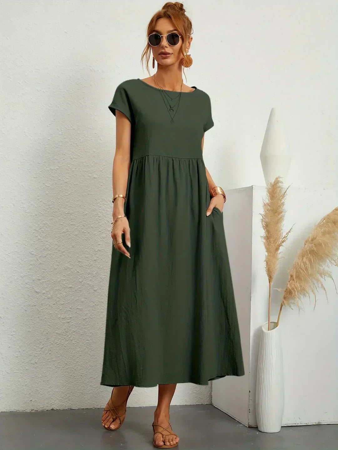 Ruth – Elegant Midi Fluid Dress