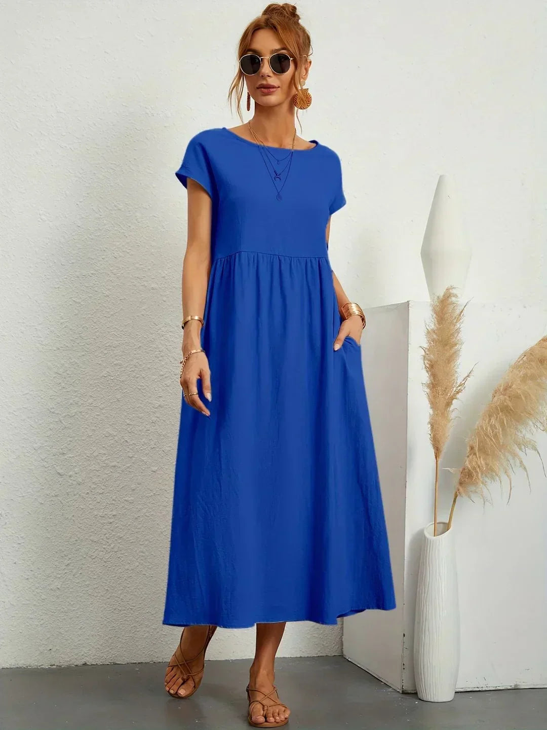 Ruth – Elegant Midi Fluid Dress