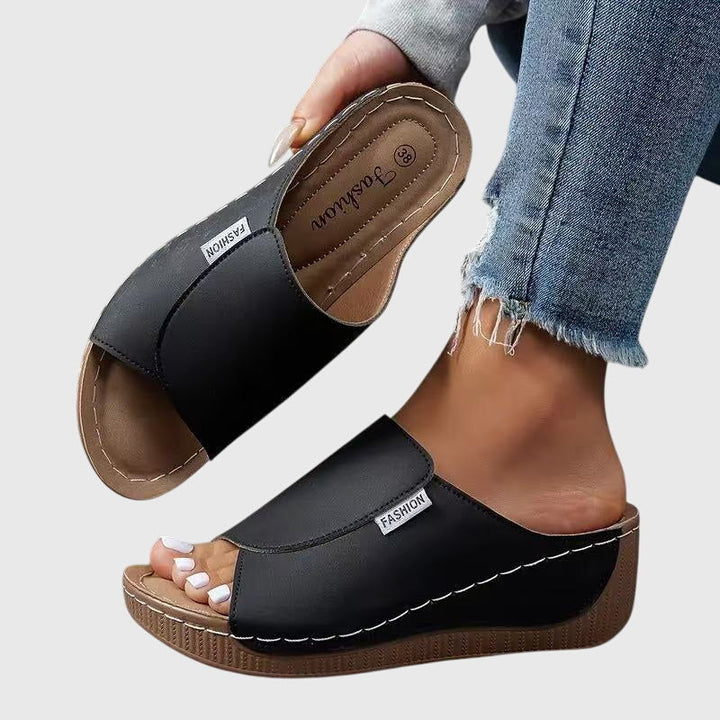 Chloe – Classic Comfort Walking Sandals