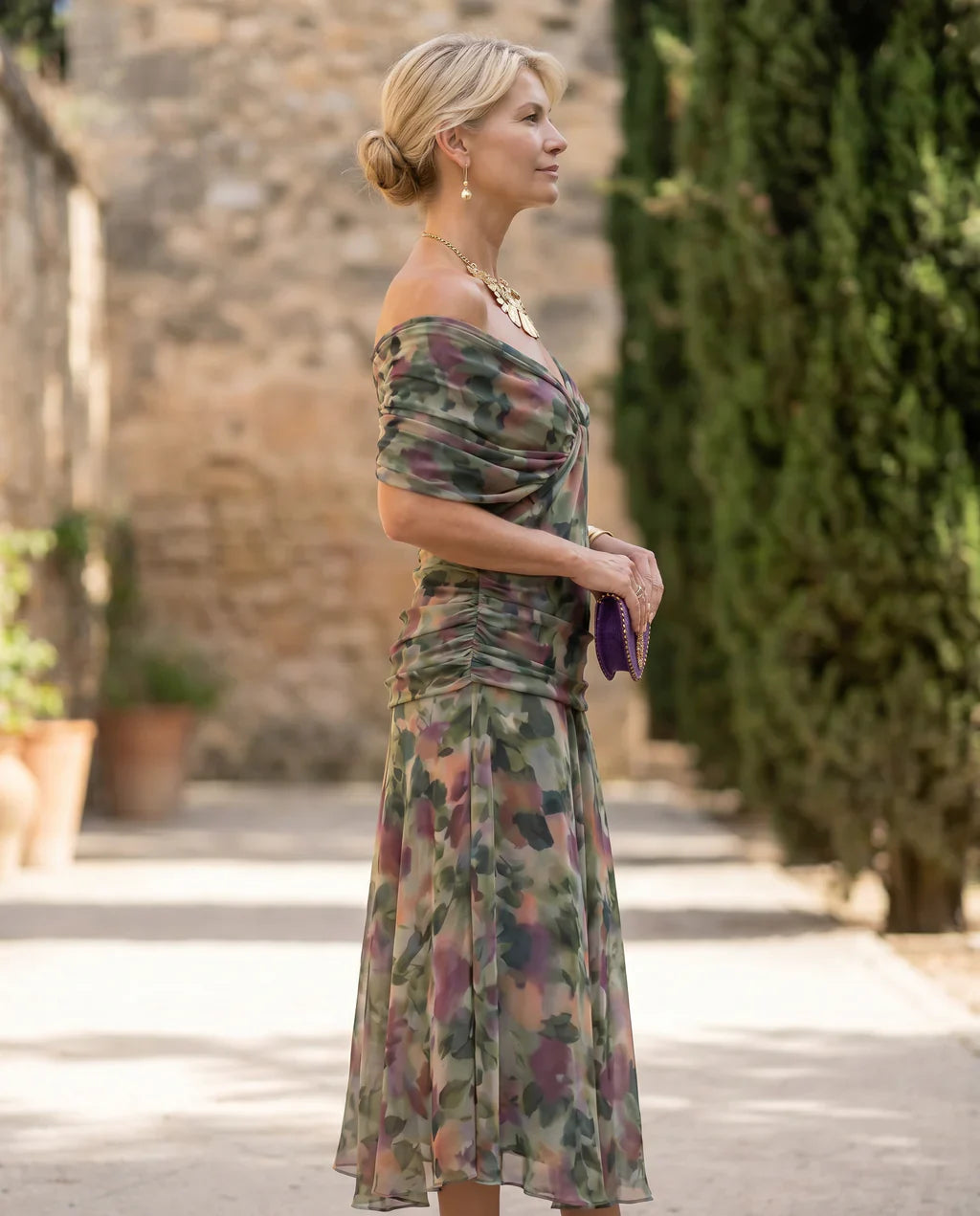 Dorothy – Elegant V-Neck Dress