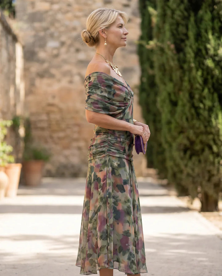 Dorothy – Elegant V-Neck Dress