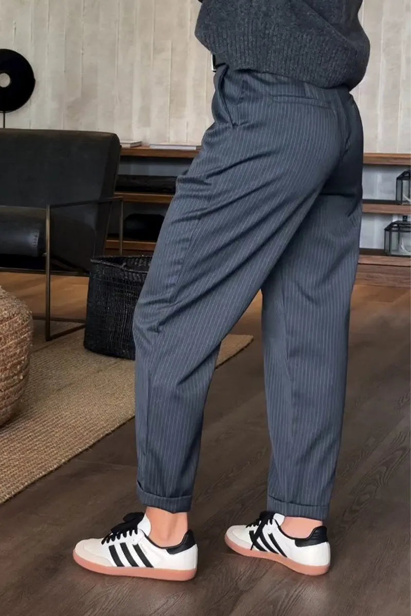 Betty – Elegant Striped Trousers