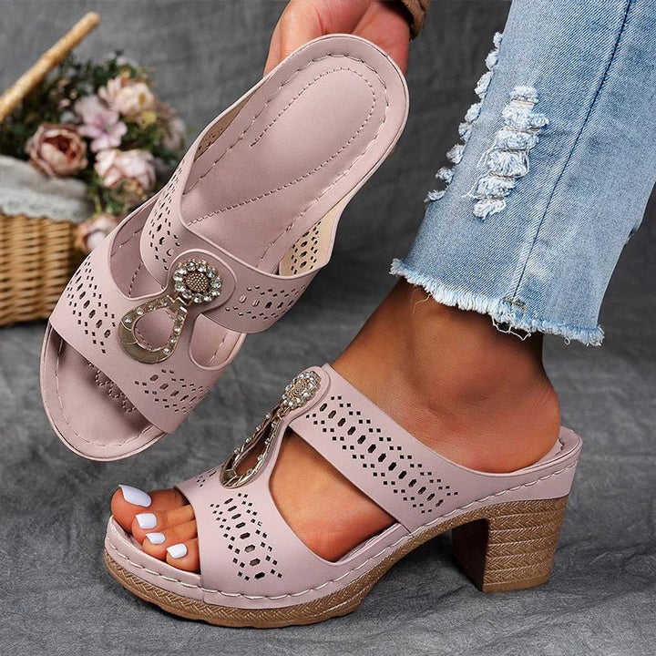Laura – Chic Orthopedic Sandals