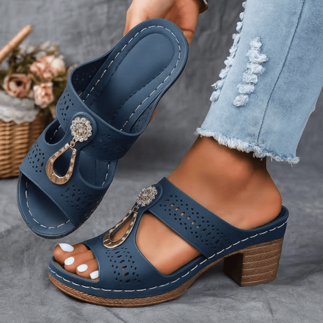 Laura – Chic Orthopedic Sandals
