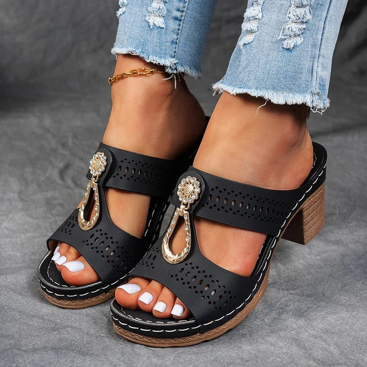 Laura – Chic Orthopedic Sandals